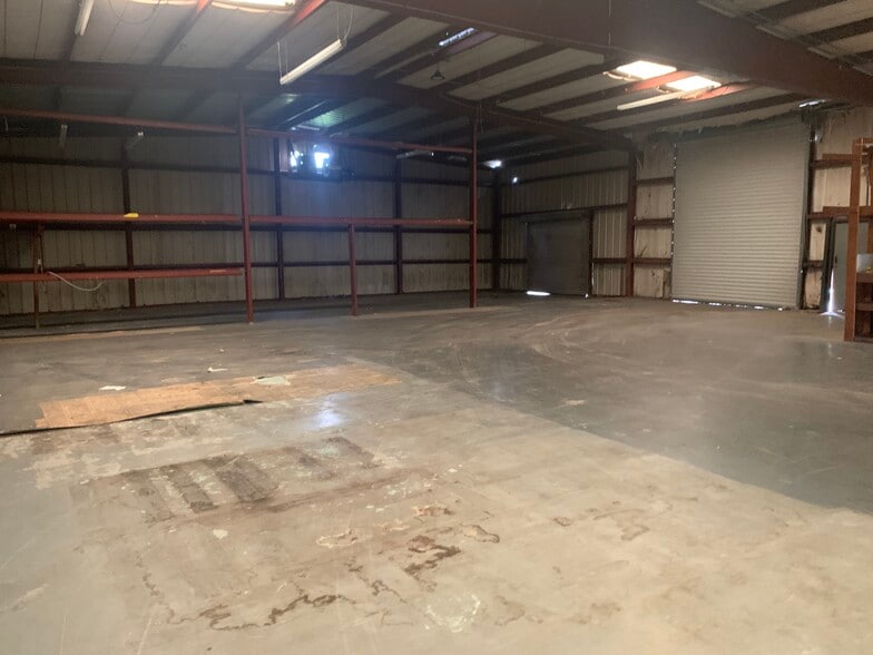 More Photos Of 3710 Us Highway 92 E, Lakeland Warehouse For Sale