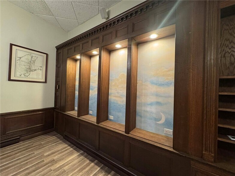 More Photos Of 127 Main St, Cooperstown Storefront For Sale