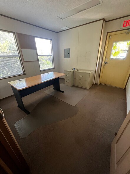 More Photos Of 6157 S US Highway 1, Fort Pierce Office For Lease