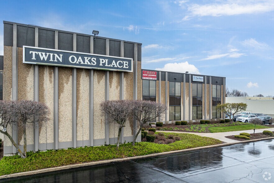 More Photos Of 3033 W Jefferson St, Joliet Office For Lease