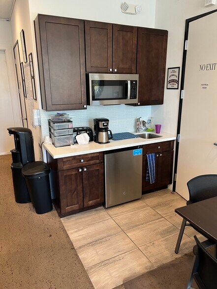 More Photos Of 7336 W Post Rd, Las Vegas Loft Creative Space For Lease
