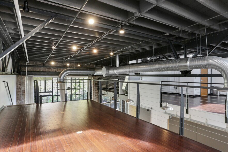 More Photos Of 949 W Marietta St NW, Atlanta Office For Lease