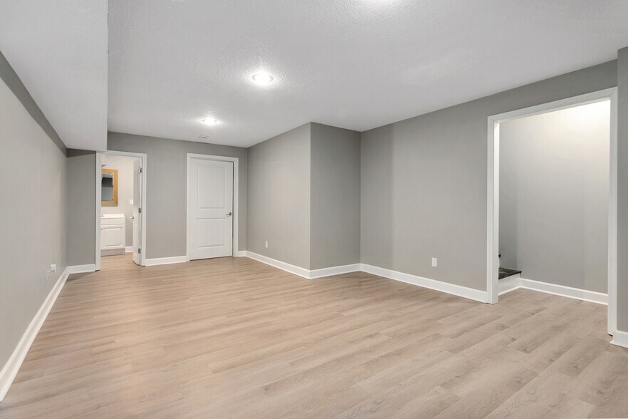 More Photos Of 601 Hillcrest St, Pleasant Hill Apartments For Sale