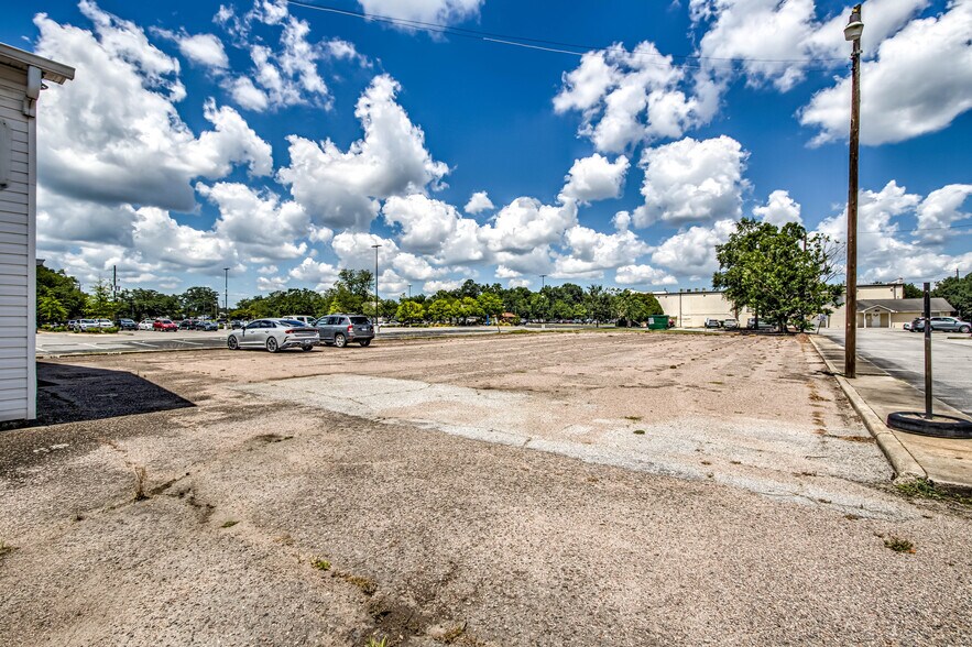 More Photos Of 909 15th St, Augusta Medical For Lease