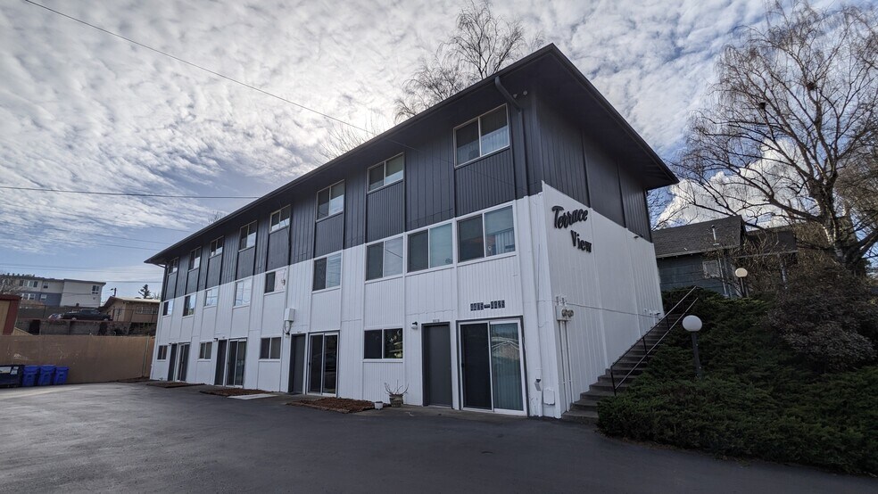 More Photos Of 4405-4425 SE 15th Ave, Portland Apartments For Sale