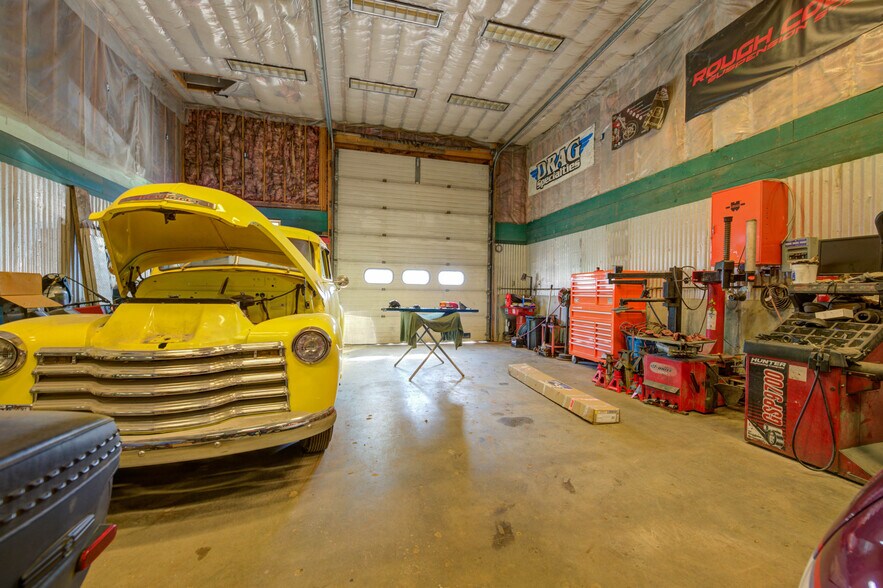 More Photos Of US Route 1 Atlantic Highway, Edgecomb Light Manufacturing For Sale