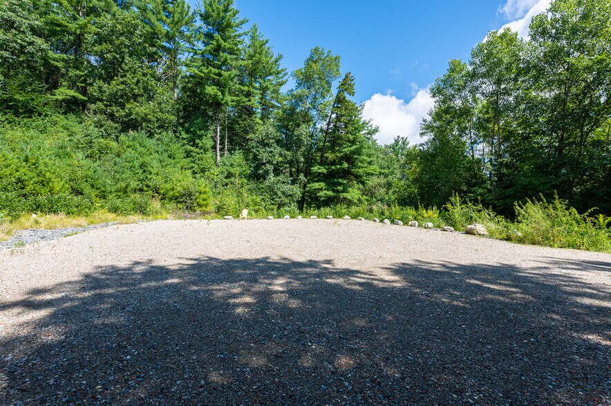 More Photos Of 116 Newburyport Tpke, Rowley Storefront Retail Office For Lease