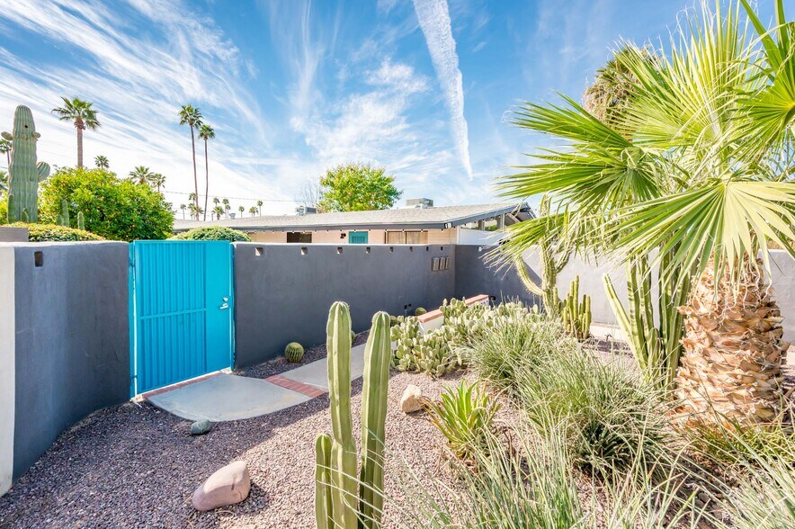 More Photos Of 2727 E Montecito Ave, Phoenix Multifamily For Sale