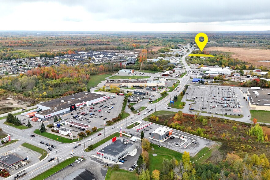 More Photos Of 190 Lombard St, Smiths Falls Land For Sale