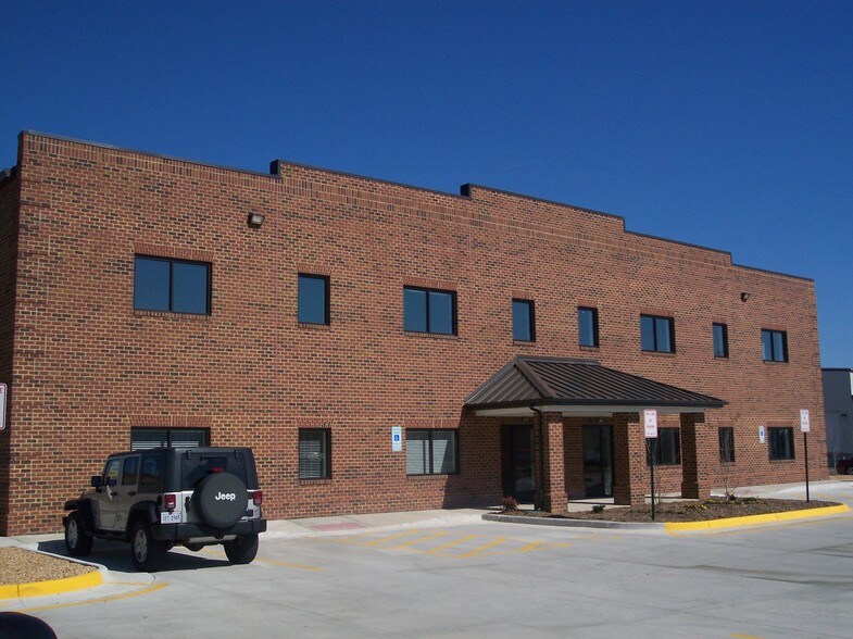 More Photos Of 30 Blackjack Rd, Fredericksburg Industrial For Sale