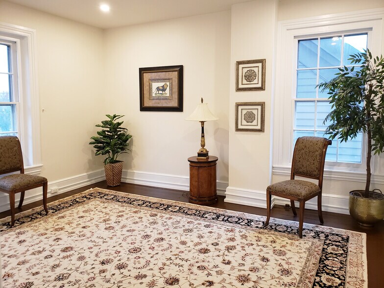 More Photos Of 80 N Main St, Doylestown Office Residential For Sale