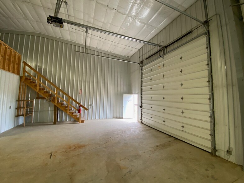 More Photos Of 5806 Baldwin Ln, Williston Warehouse For Sale