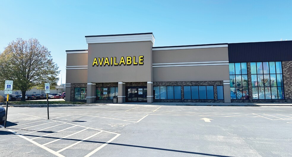 Primary Photo Of 3329 S Veterans Pkwy, Springfield General Retail For Lease