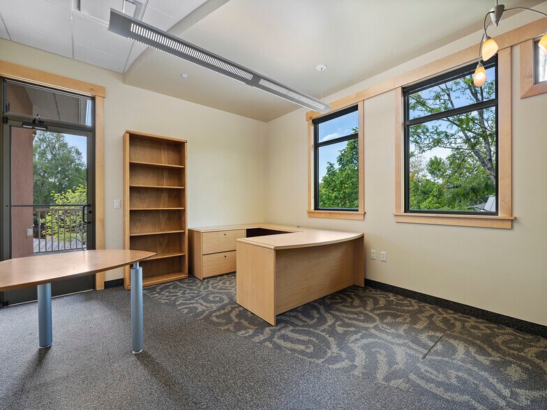 More Photos Of 2120 Milestone Dr, Fort Collins Office For Sale