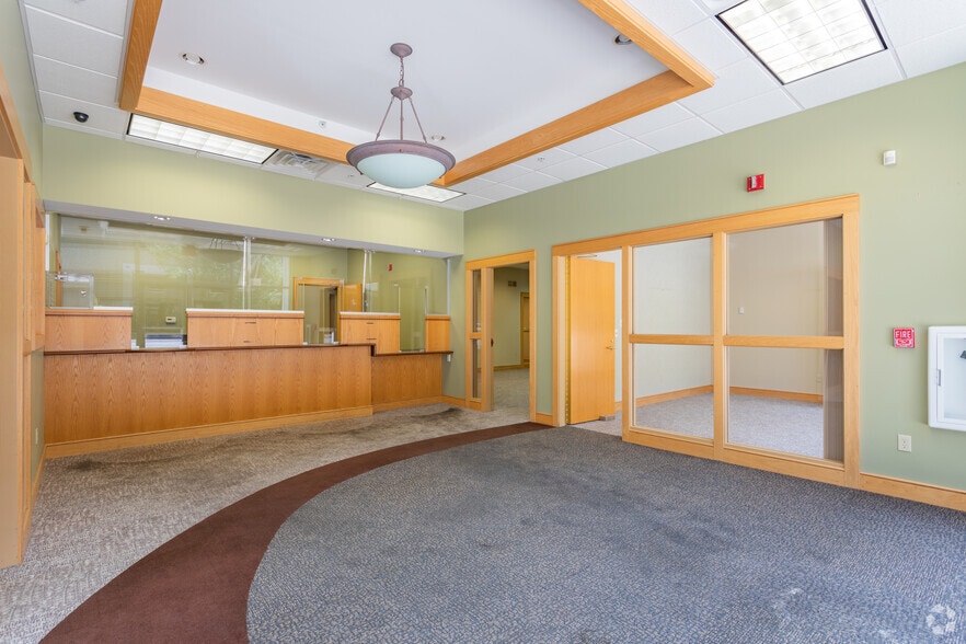 More Photos Of 211 Fulton St, Peoria Office For Lease