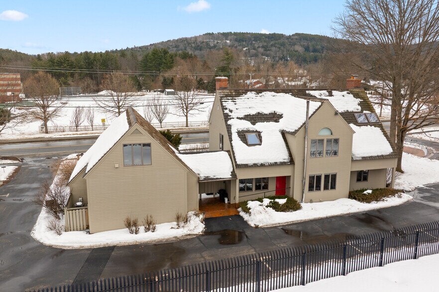 More Photos Of 68 Lyme Rd, Hanover Office Residential For Sale