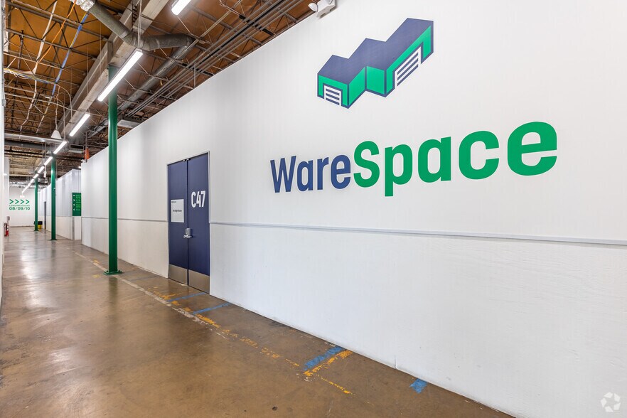 More Photos Of 3131 W Bolt St, Fort Worth Warehouse For Lease