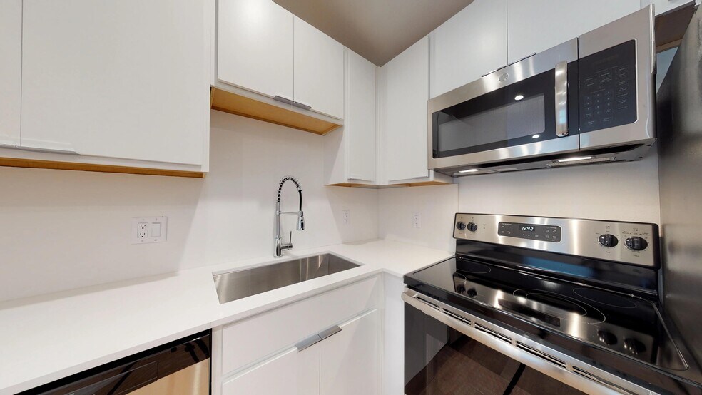 More Photos Of 3901 N Hall St, Dallas Apartments For Sale