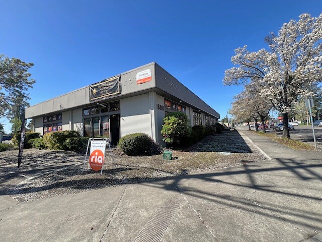 More Photos Of 1800 Piner Rd, Santa Rosa Warehouse For Sale