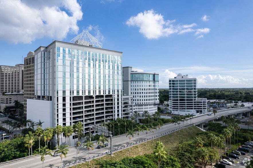 More Photos Of 9150 S Dadeland Blvd, Miami Office For Lease