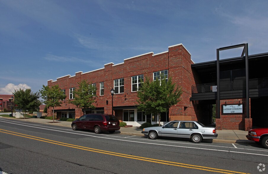 More Photos Of 630 Davidson Gateway Dr, Davidson Office For Lease