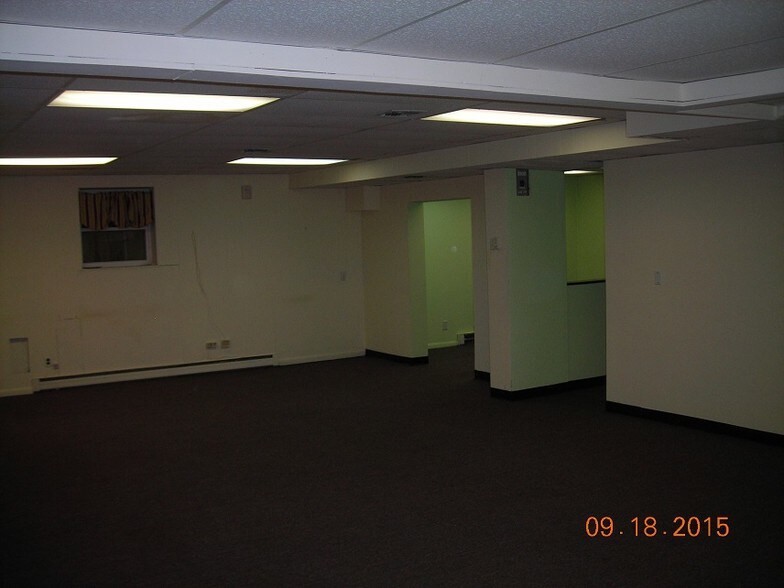 More Photos Of 22 Lawrence Ave, Smithtown Office For Lease