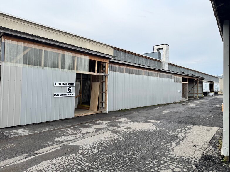 More Photos Of 529-531 Erie W blvd, Rome Industrial For Sale