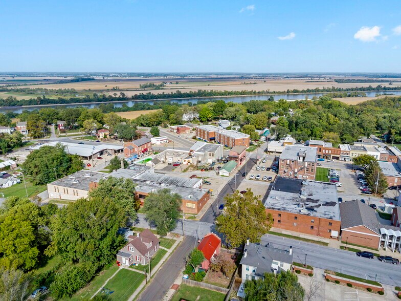More Photos Of 901 Franklin Ave, Lexington General Retail For Sale
