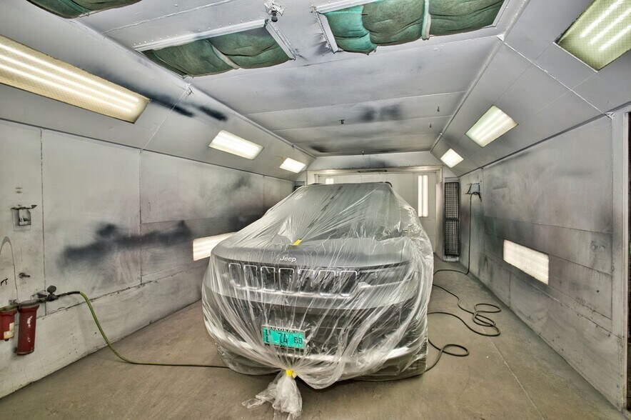 More Photos Of 3650-3656, Skokie Warehouse For Sale