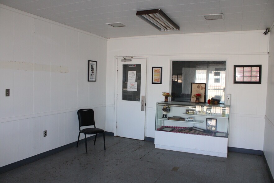 More Photos Of 256 Preston St, Jackson Industrial For Sale