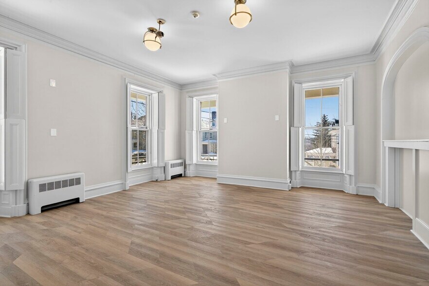 More Photos Of 86 Summer St, Haverhill Apartments For Sale