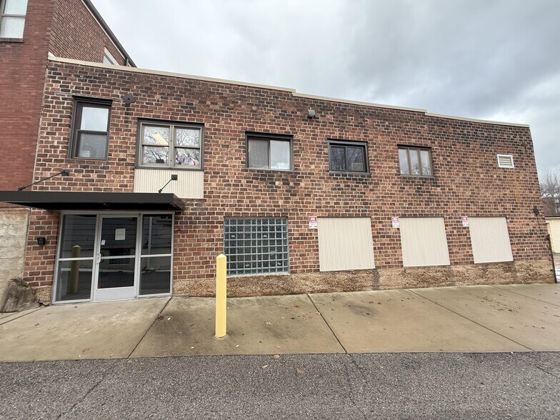 More Photos Of 6321 Clayton Ave, Saint Louis Office For Lease