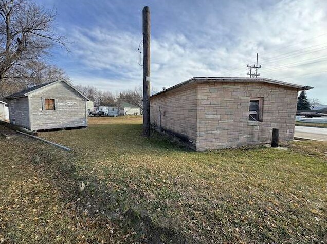 More Photos Of 204 Front St, Atkinson Office For Sale