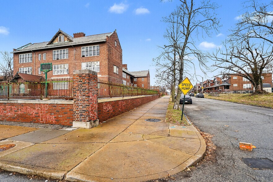 More Photos Of 4908 Cote Brilliante Ave, Saint Louis Specialty For Sale