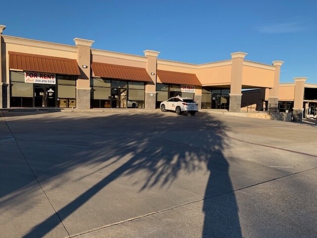 More Photos Of 311 E Stan Schlueter Loop, Killeen Storefront For Lease