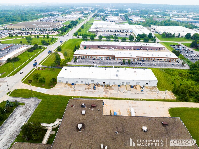 More Photos Of 6661 Cochran Rd, Solon Light Distribution For Lease