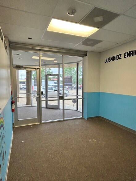 More Photos Of 6569 Winchester Rd, Memphis Unknown For Lease