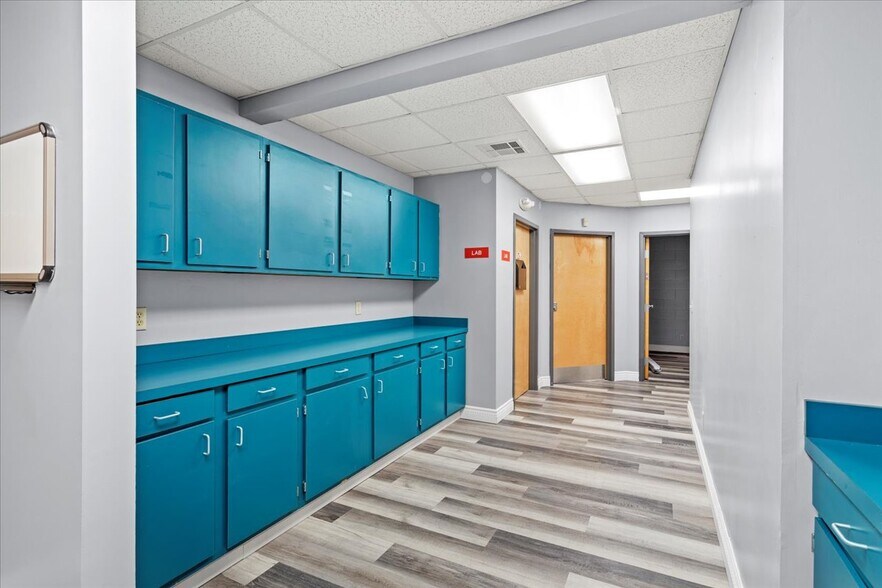 More Photos Of 1924 30th Ave, Gulfport Assisted Living For Sale