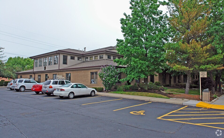 More Photos Of 6804-6838 Loop Rd, Centerville Medical For Sale