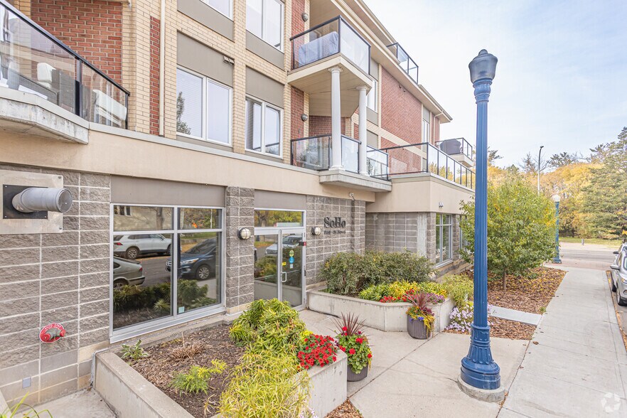 More Photos Of 9750 94 St, Edmonton Apartments For Lease