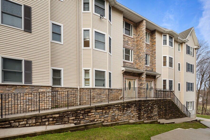 More Photos Of 68 Main St, Monsey Apartments For Sale