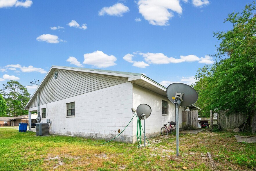 More Photos Of 209 Cannon St, Nahunta Multifamily For Sale