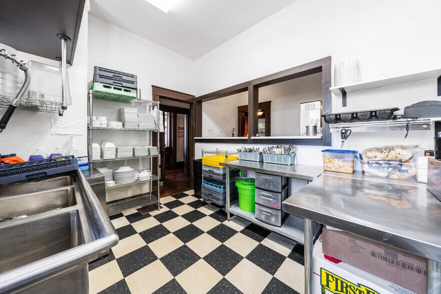 More Photos Of 312 N Central Ave, Cameron Restaurant For Sale