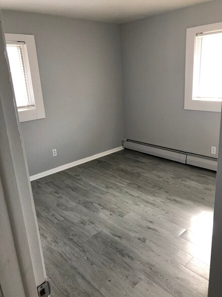 More Photos Of 5035 3rd St NE, Minneapolis Apartments For Sale