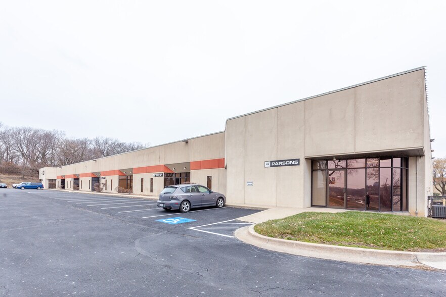 More Photos Of 1140-1146 Booth St, Kansas City Light Manufacturing For Lease