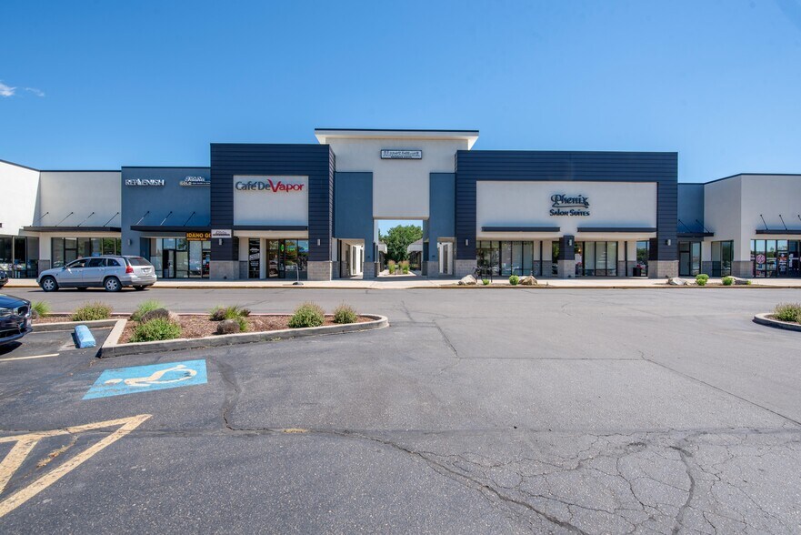 More Photos Of 6910-7100 W State St, Boise Storefront For Sale