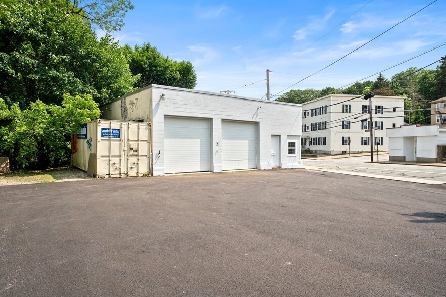 Primary Photo Of 250 Manville rd, Woonsocket Flex For Sale