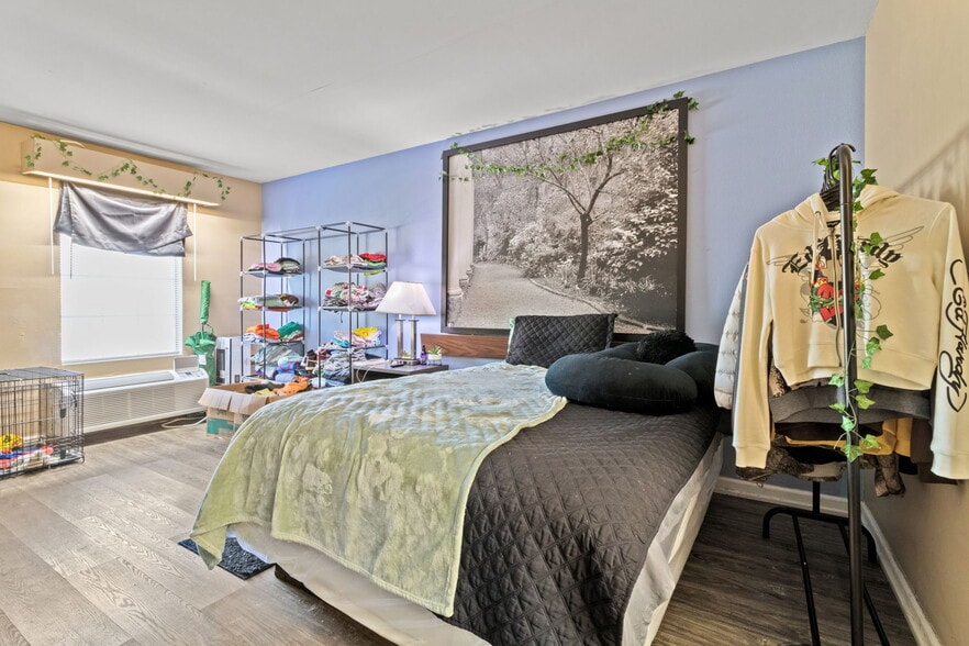 More Photos Of 2350 Chestnut St, Orangeburg Hotel For Sale