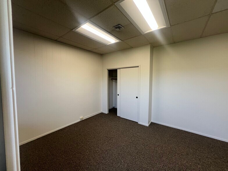 More Photos Of 117-121 Paul Dr, San Rafael Medical For Lease