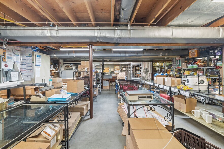 More Photos Of 47 Sugar Rd, Bolton Freestanding For Sale